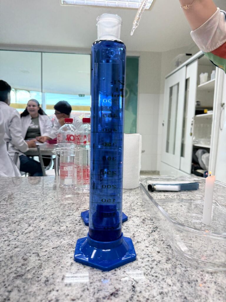 Aula Experimental “Tsunami da Água” – 8 Ano